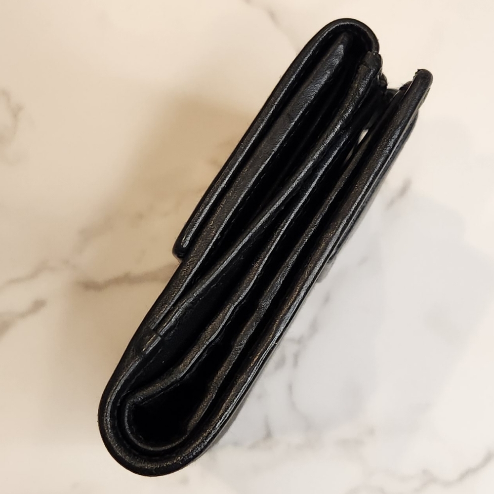 Auth Gucci GG Canvas/Leather Bifold Wallet - Picture 4 of 14